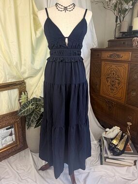 En Saison Navy Blue Tiered Spaghetti Strap Maxi Dress Summer Coastal Vacation